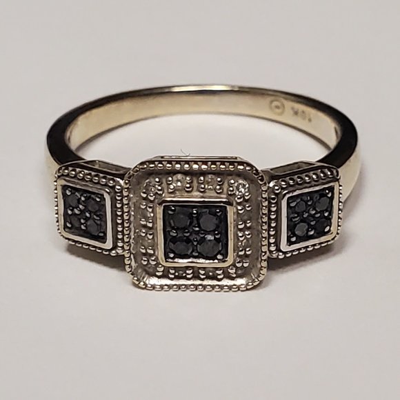 Black & White Diamond Ring - Picture 4 of 4